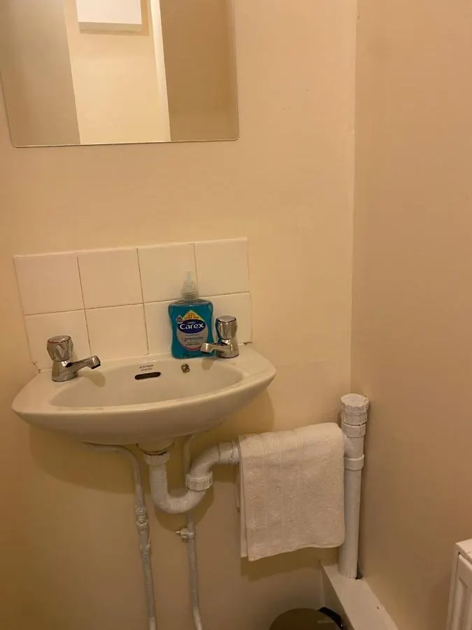 Stunning 3 Bedroom Property- Large Rooms London